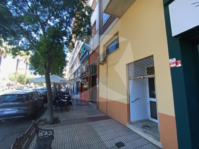 Local En alquiler en María Auxiliadora, Badajoz photo 0