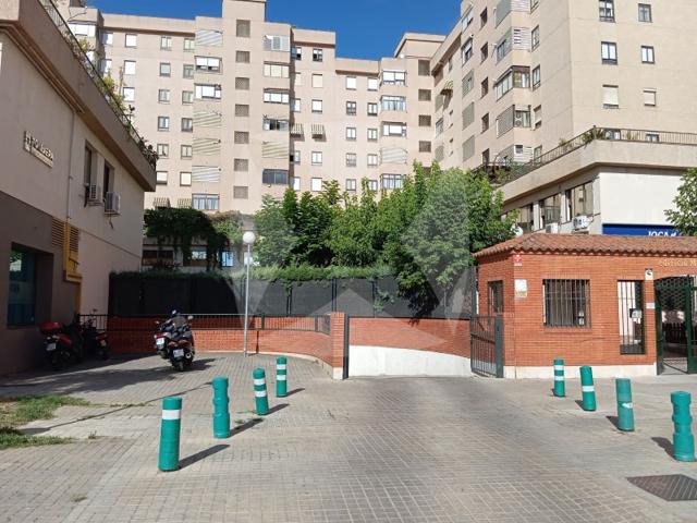 Parking Subterráneo En alquiler en Valdepasillas, Badajoz photo 0