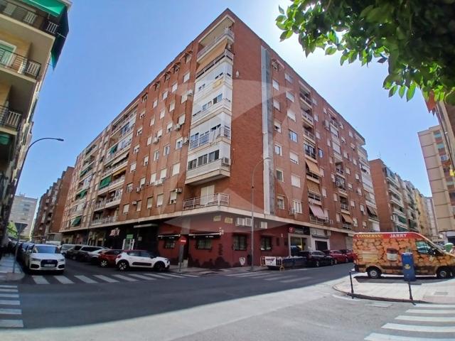 Piso En venta en Badajoz photo 0