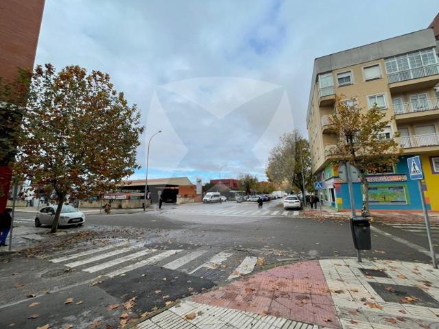 Piso En venta en María Auxiliadora, Badajoz photo 0