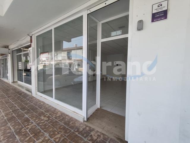 Local En venta en Benidorm photo 0