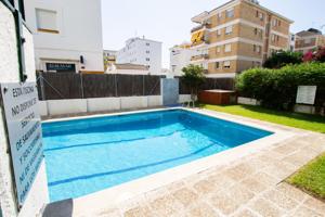 Amplio piso con piscina comunitaria en el centro de Sitges – Zona Oasis photo 0