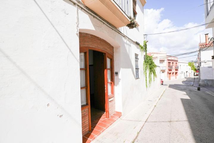 JOYAZA ÚNICA CON LICENCIA TURÍSTICA EN CUBELLES CENTRO (Barri El Castell – junto a la iglesia) photo 0