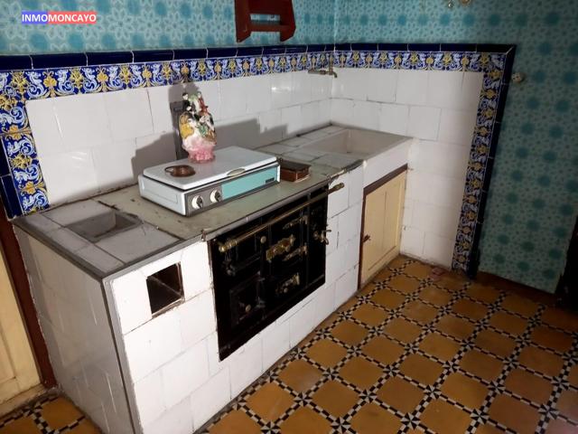 Se vende casa en Los Fayos photo 0