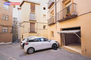 Se vende garaje con local próximo al Ayuntamiento photo 0