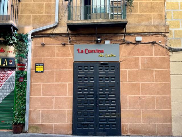 Local En venta en Sol, Madrid photo 0