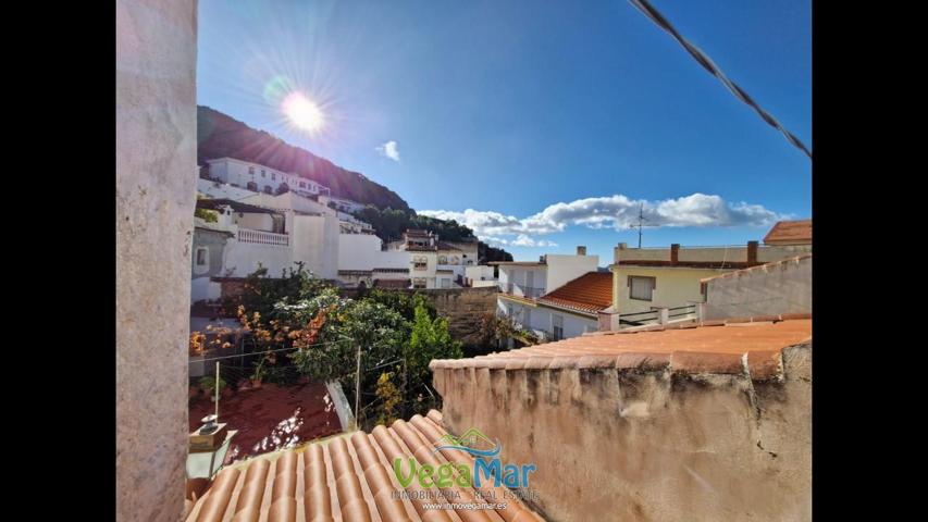 Casa - Chalet en venta en Lentegí de 100 m2 photo 0