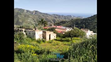 Finca Rústica en venta en La Herradura de 1300 m2 photo 0
