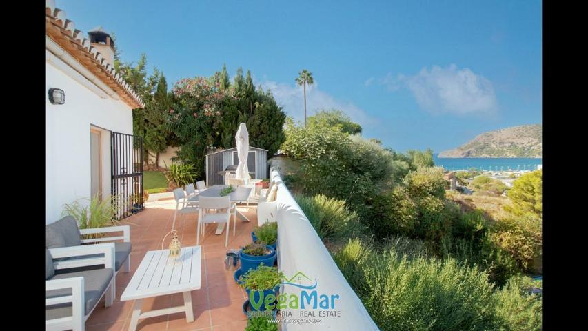 Ref. 1796. Se vende preciosa casa independiente de estilo ibicenco en La Herradura. photo 0