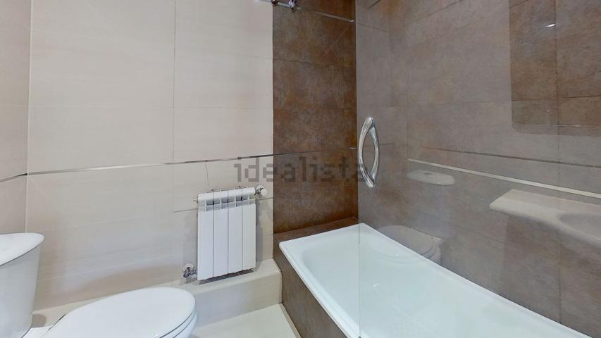 Piso En alquiler en Calle De Caroli, Moncloa, Madrid photo 0