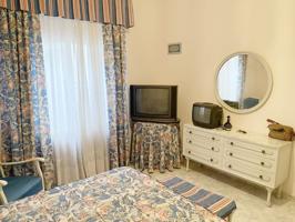 Casa En venta en Calle Valenzuela, Campo De Criptana photo 0