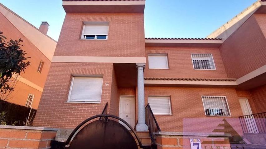 Casa De Campo En venta en Ugena, Ugena photo 0