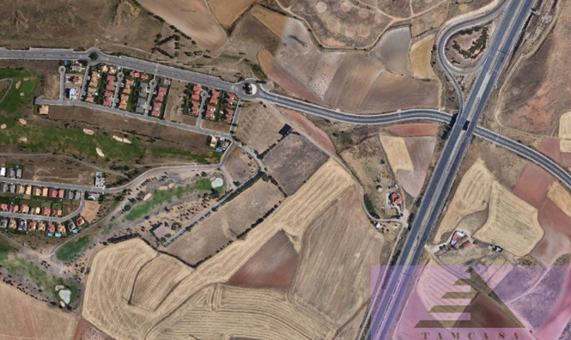 Terreno Urbanizable En venta en Del Rio Cea, Centro, Villamayor photo 0