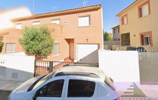 Unifamiliar Pareada En venta en Centro, Numancia De La Sagra photo 0