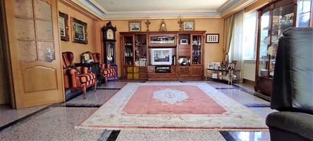 Casa - Chalet en venta en Arnedo de 324 m2 photo 0