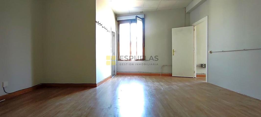 Estudio en venta en Arnedo de 95 m2 photo 0