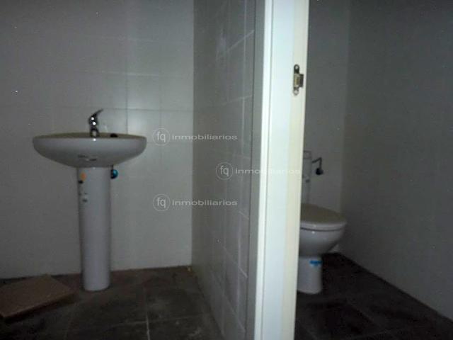 Nave Industrial en alquiler y en venta en Arnedo de 580 m2 photo 0