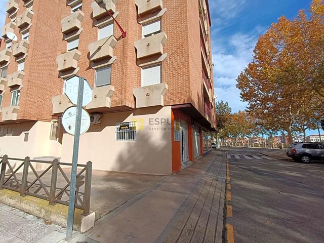 Local en venta en Arnedo de 50 m2 photo 0