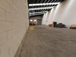 Nave Industrial en venta en Quel de 675 m2 photo 0