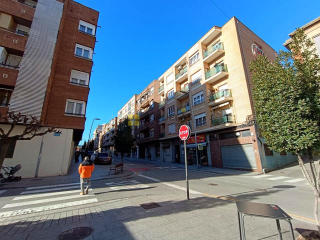 Apartamento en venta en Arnedo de 90 m2 photo 0