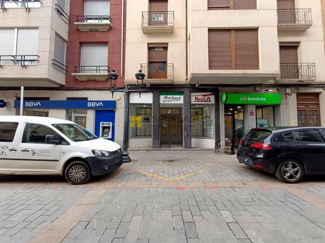 Local en alquiler en Arnedo de 75 m2 photo 0