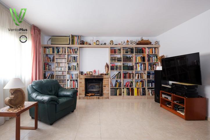 Se vende amplio piso de 4 dormitorios zona Pere Garau photo 0
