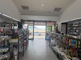Se alquila local comercial en Santa Ponsa ubicado frente a la playa photo 0