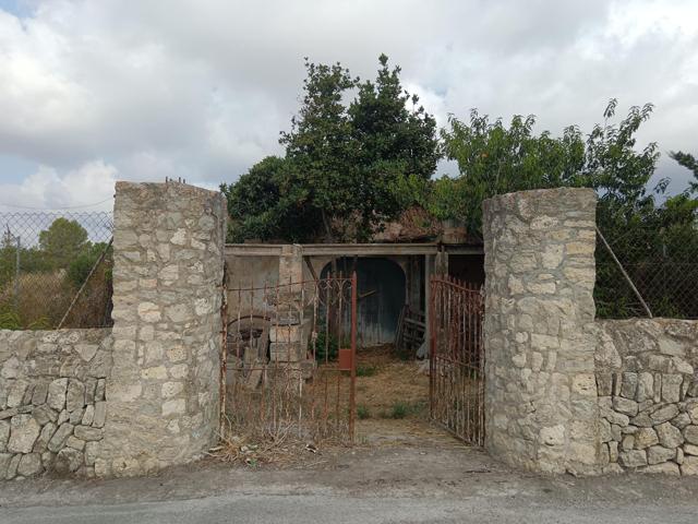 Finca rústica en venta en la zona rural del municipio de Montuïri photo 0