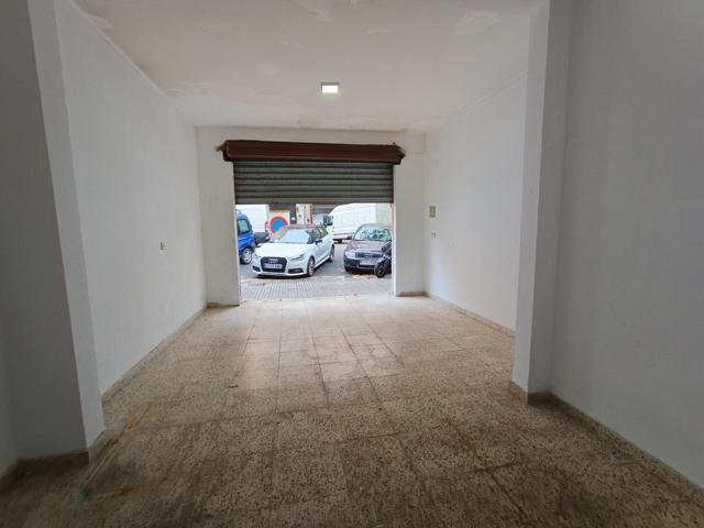 Se alquila local como almacén en zona Pere Garau photo 0