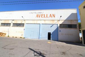 Oportunidad única en el Polígono Pla de la Vallonga Alquiler Nave industrial! photo 0