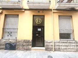 Edificio Reformado en el Corazón de Alicante con Oportunidad de Inversión photo 0