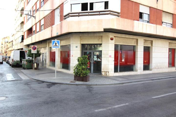 Amplio Local Comercial en Almoradí, Alicante - ¡Impulsa tu Negocio! photo 0