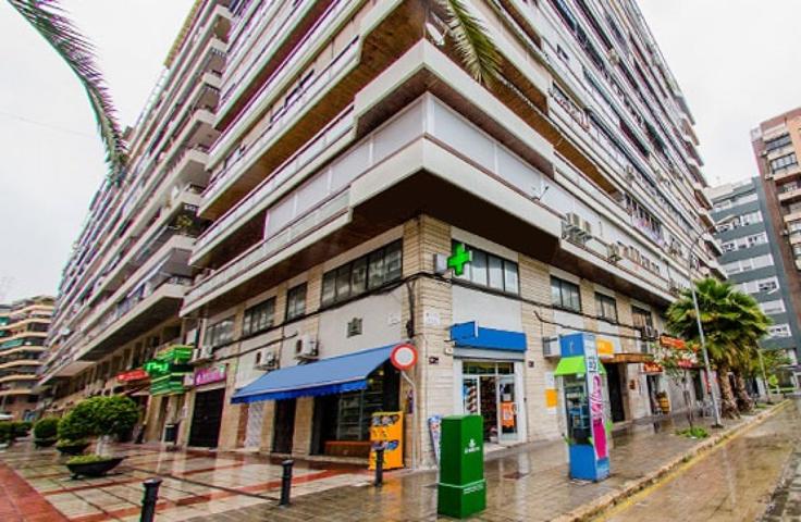 Amplio Local Comercial en Alquiler en Alicante - Oportunidad Única photo 0