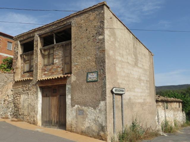 Almacén en Matet con Encanto Rural, Ideal para Reformar photo 0