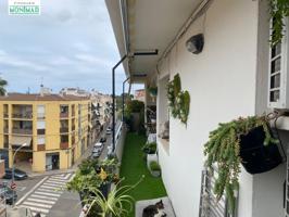 PISO PARA ENTRAR A VIVIR DE TRES DORMITORIOS EN EL CENTRO photo 0
