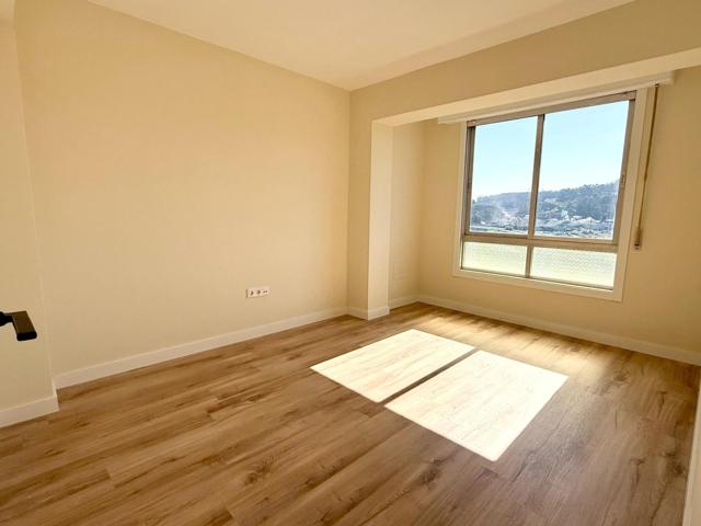 ¿Sueñas con crear tu hogar ideal en Meicende - Arteixo?3 dormitorios totalmente reformado con garaje photo 0