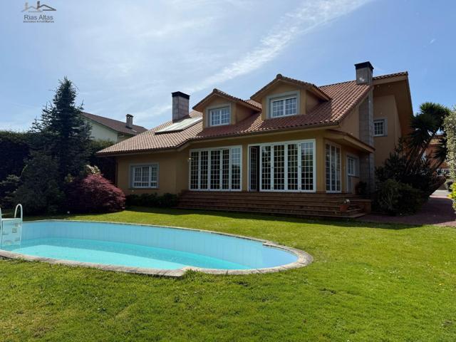 ¡Vive en tu propio paraíso! Chalet independiente con piscina en Cambre photo 0