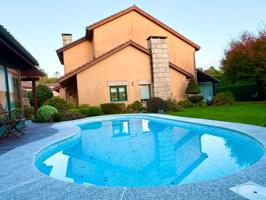 Chalet de Lujo con Finca Segregable y Piscina en San Pedro de Nos (Club de Tenis) photo 0