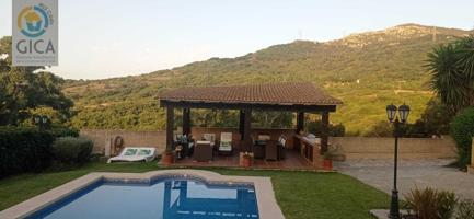 IMPRESIONANTE CHALET EN LAS HERRIZAS photo 0