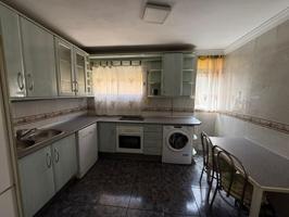 FANTÁSTICO PISO EN LA ZONA RECONQUISTA photo 0