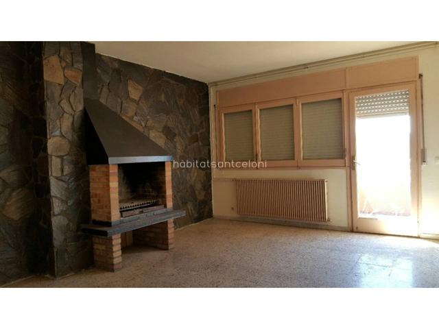 Casa OCUPADA en venta en Santa María de Palautordera photo 0