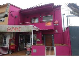 Casa Adosada con negocio propio en venta en Sant Celoni photo 0