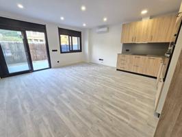 Casa en venta en Sant Celoni photo 0