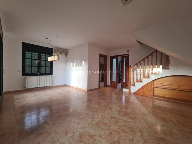 Casa en venta en Santa Maria de Palautordera photo 0