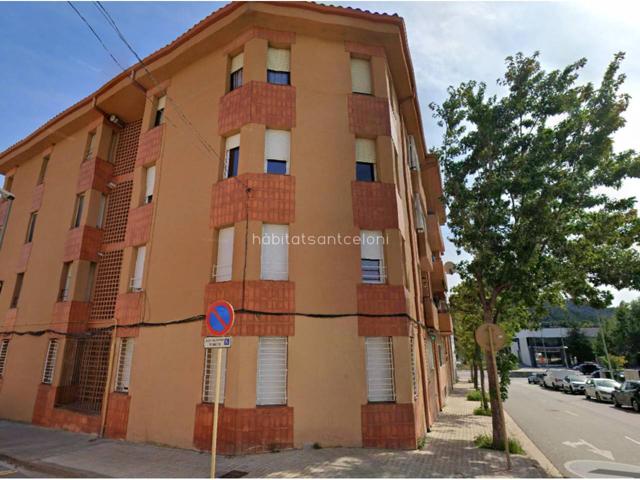 Piso en venta en Sant Celoni photo 0