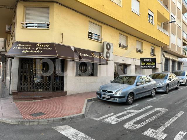 Local comercial con sótano en el centro de Santa Pola. photo 0