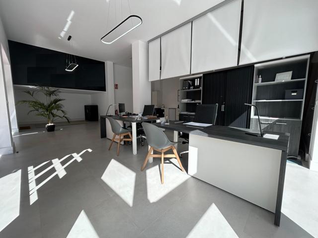 Local comercial en venta photo 0