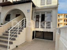Unifamiliar Pareada En venta en La Mata Pueblo, Torrevieja photo 0