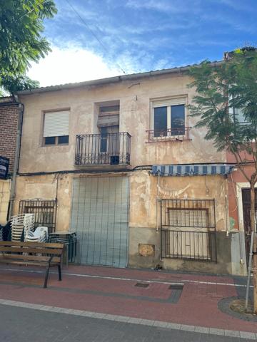Frente a la Iglesia en El Hondón de los Frailes photo 0
