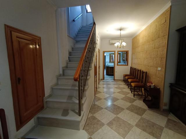 Casa De Pueblo en venta en Oliva de 209 m2 photo 0
